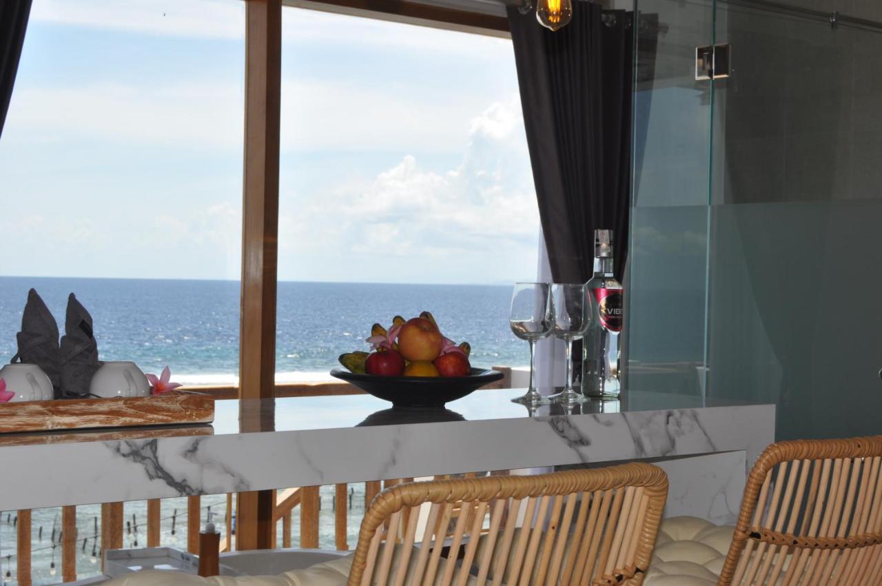 Suite Ocean Blue Batununggul 外观 照片