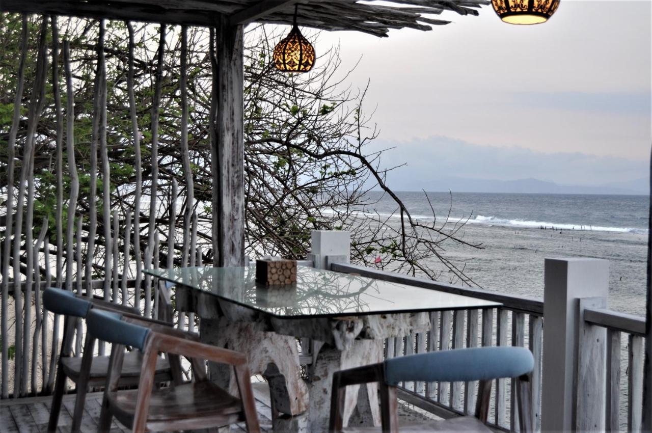 Suite Ocean Blue Batununggul 外观 照片