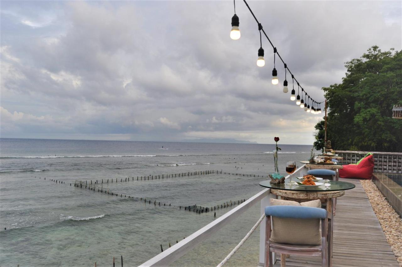 Suite Ocean Blue Batununggul 外观 照片