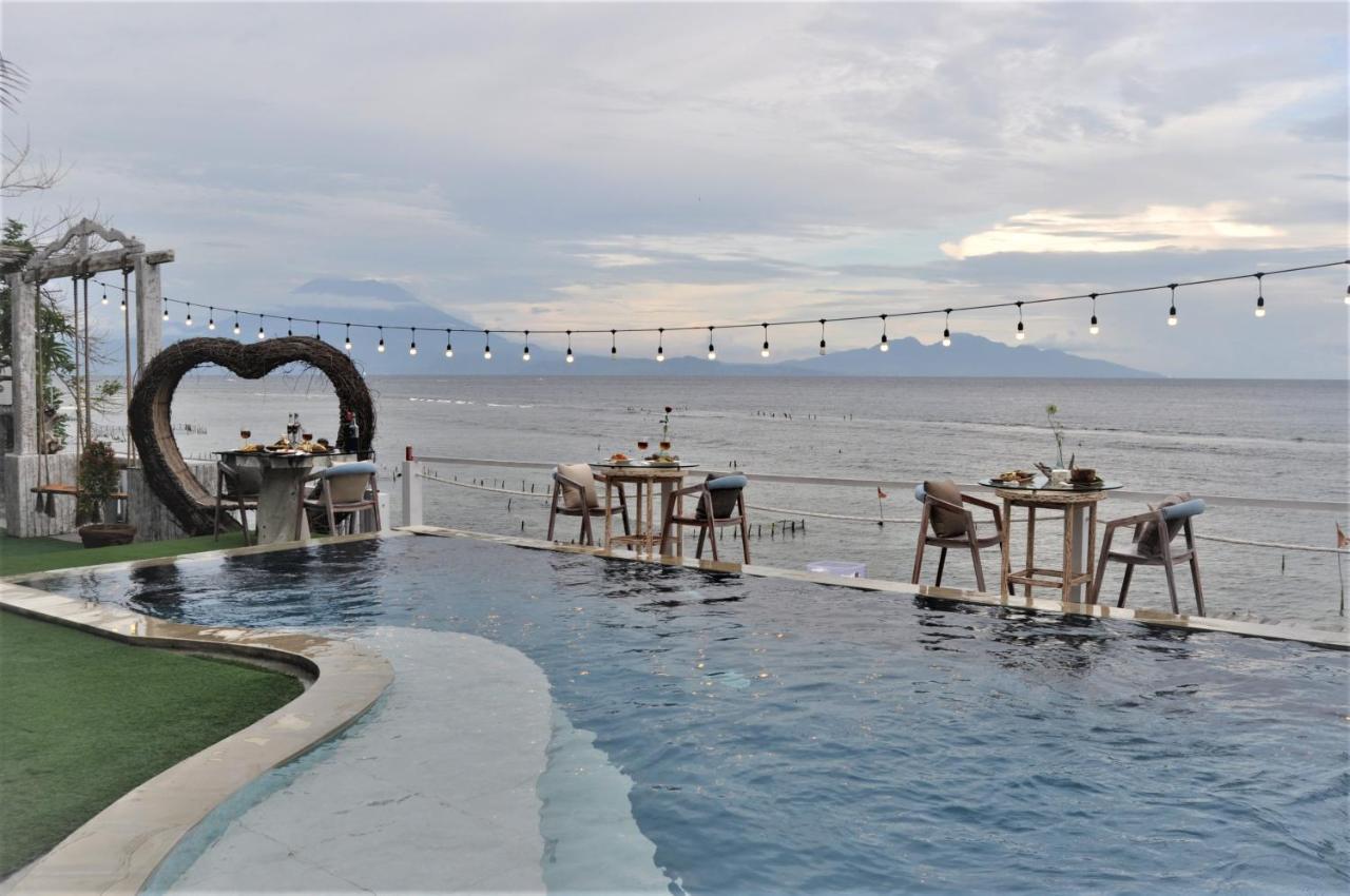 Suite Ocean Blue Batununggul 外观 照片