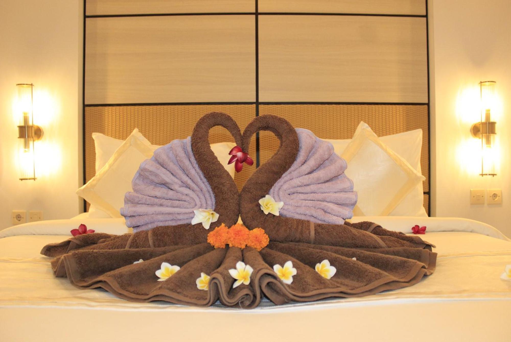 Suite Ocean Blue Batununggul 外观 照片